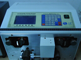 【大平方剝線機(jī)】擁有精密結(jié)實(shí)的機(jī)身，觸模式